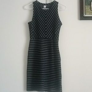 Old Navy blue and white sheath dress